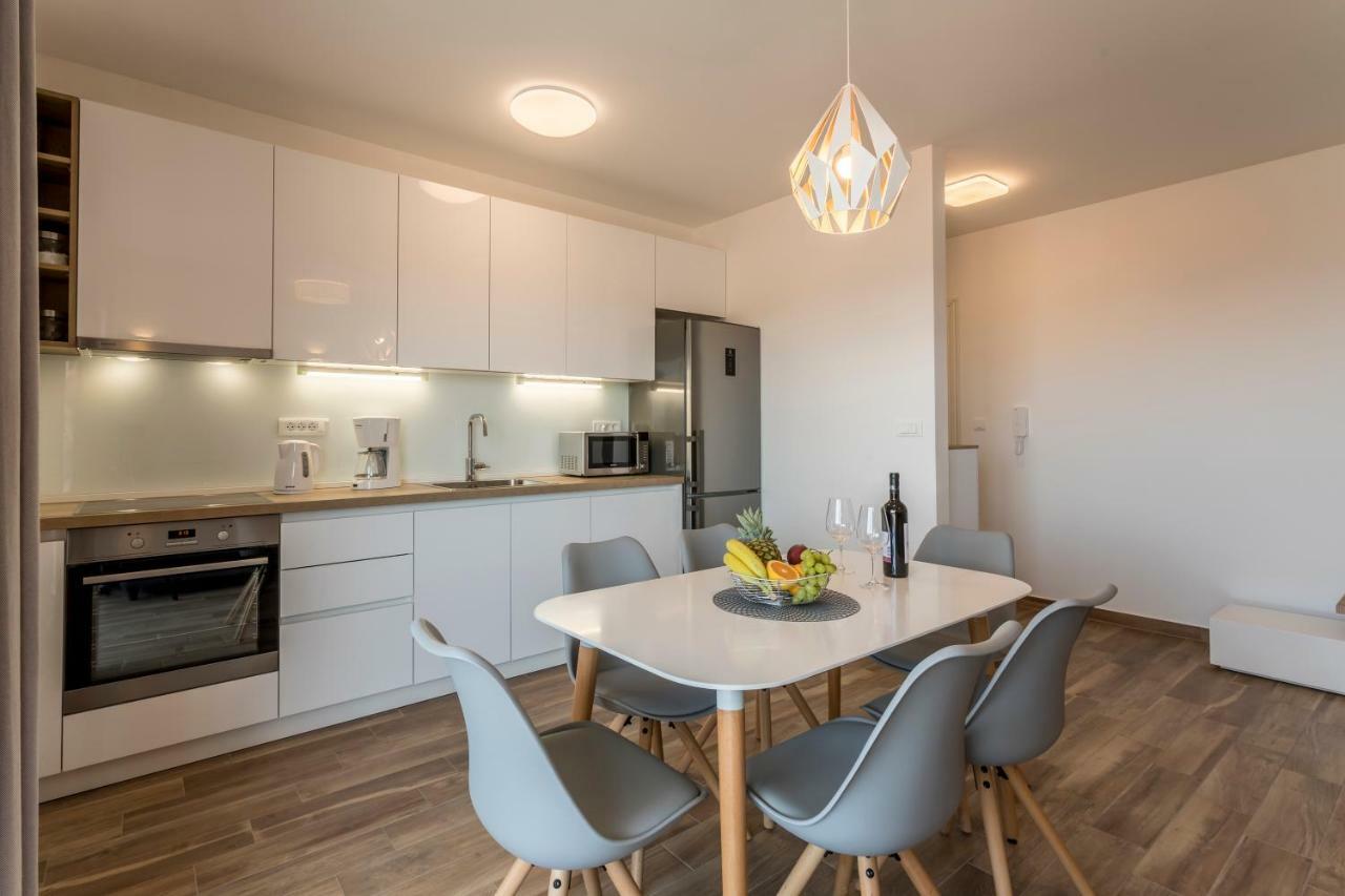 Luxury View Apartment *