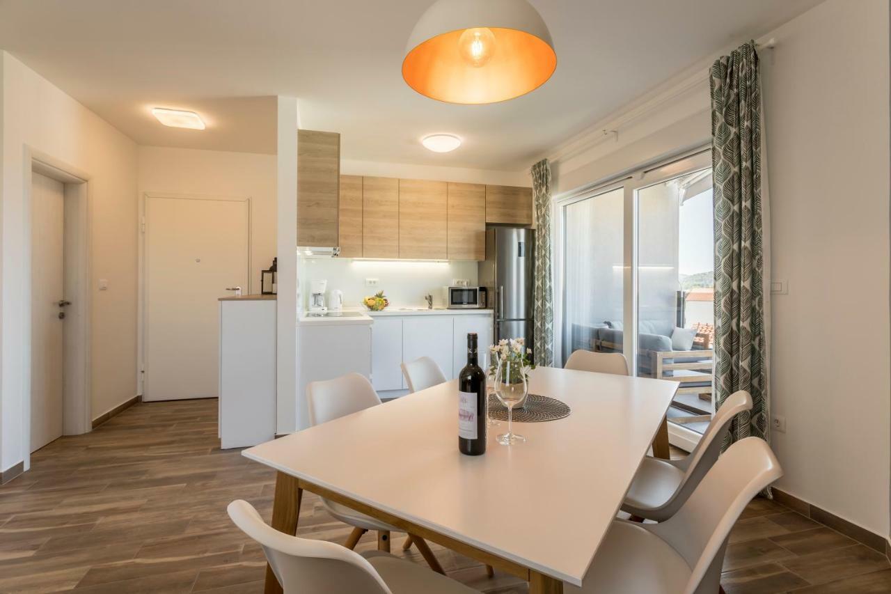 Luxury View Apartment *
